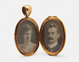 Bild zu Göttinnen, Könige und Fernsehmoderatoren – Das Gesicht als Schmuckmotiv